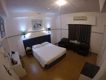 άστυ Ξενοδοχείο 3*